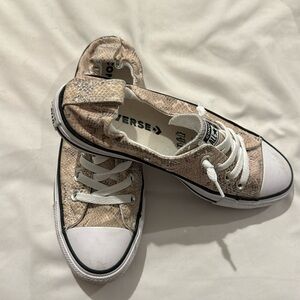 WORN ONCE Women’s Sz 8 Converse Snakeskin Slip on Sneaker